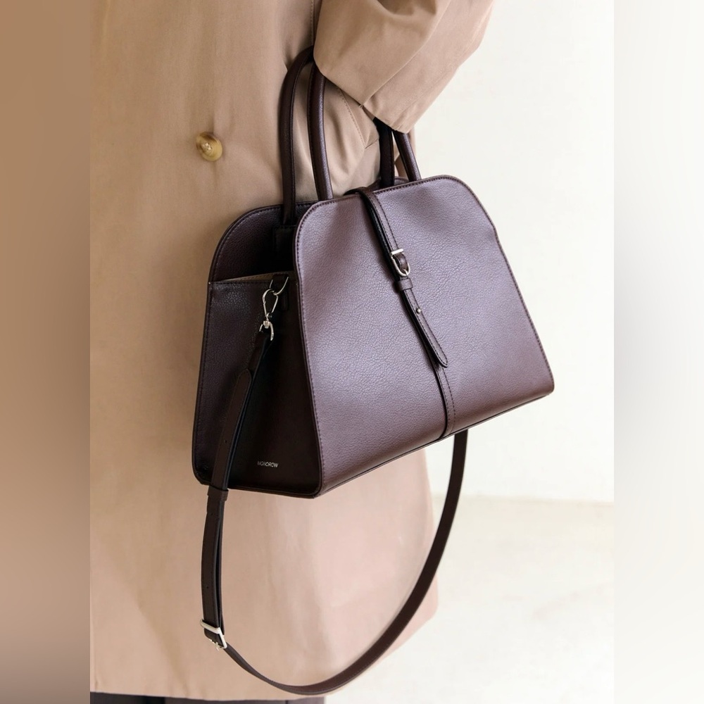 Monorow Blanc Medium Shoulder Bag